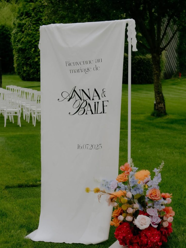 Nouveau panneau, nouveau chapitre ✨C’est peut-être un détail, mais pour nous, c’est le début de