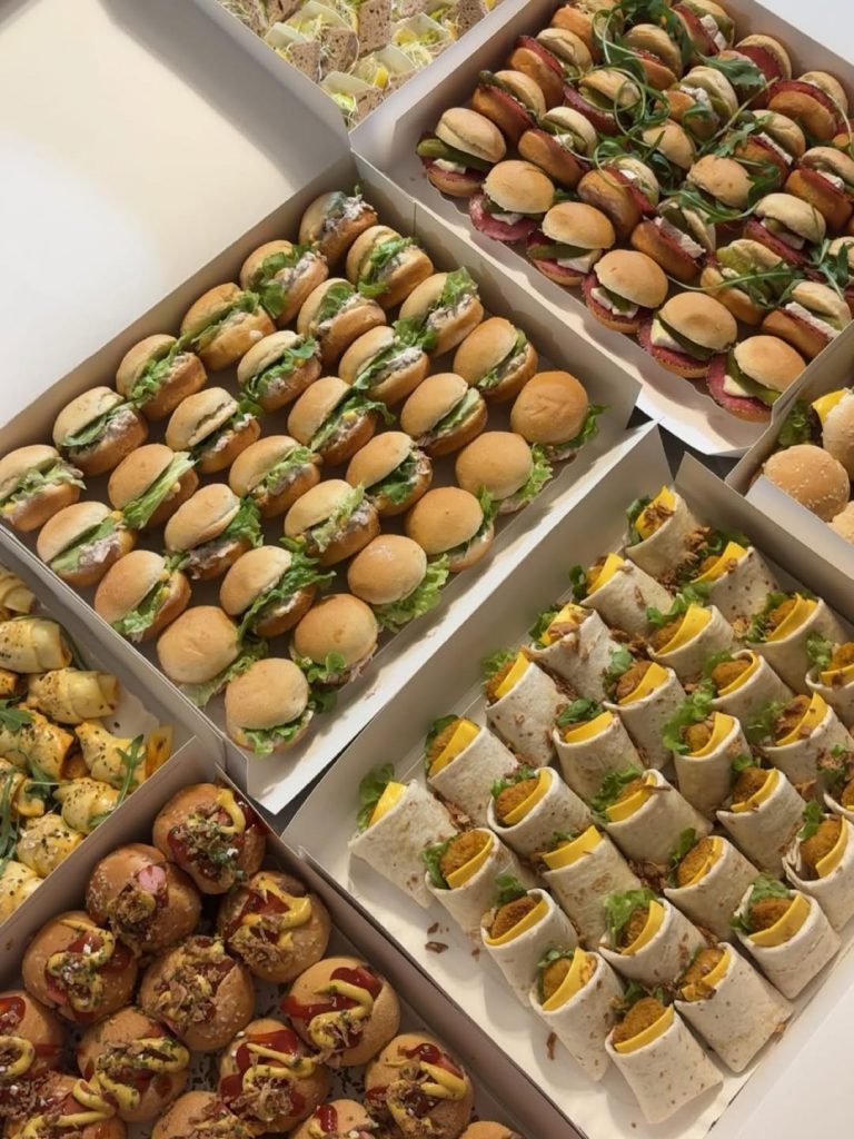 downloadgram.org_607620610_17976123614973379_7680044978364171079_n