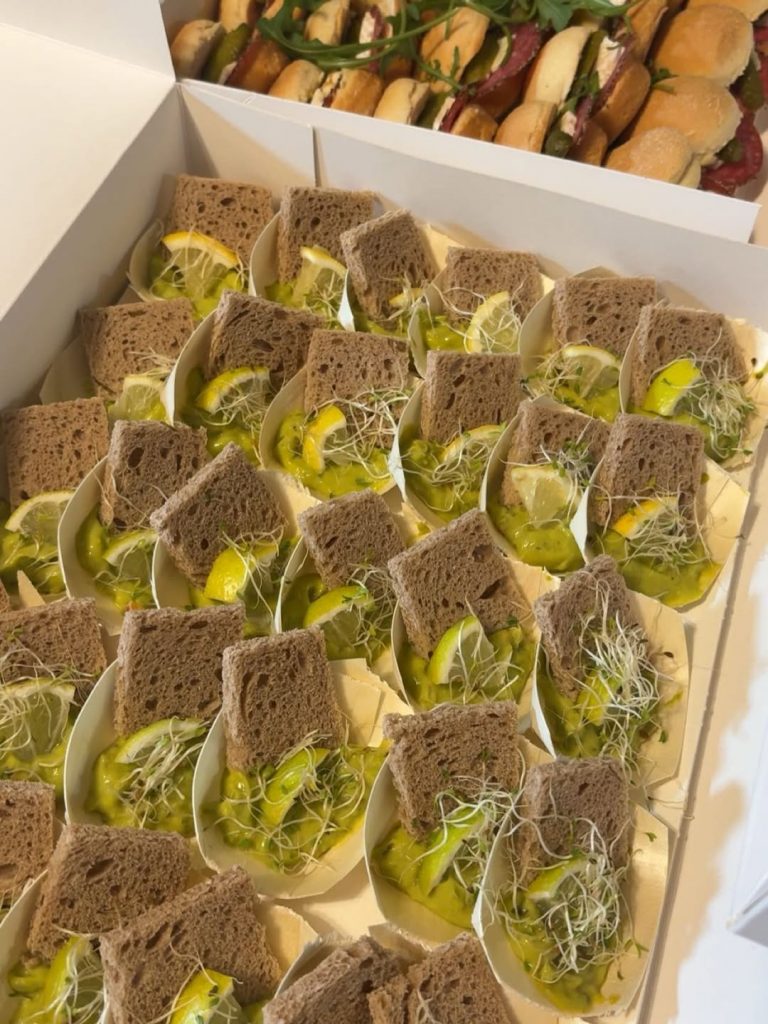 downloadgram.org_607690449_17976123623973379_2920915393125564572_n